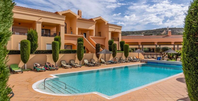 2 Bed Apartment In Baia da Luz West Algarve For Sale 1 1