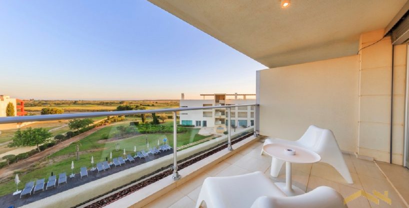 3 Bed Triplex Apartment In Laguna Vilamoura Algarve 1