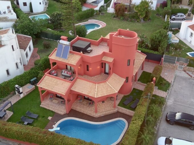 4 Bed Villa For Sale In Vilamoura Algarve 1