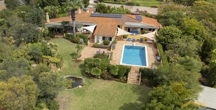 4 Bed Villa In Bensafrim Near Lagos West Algarve 1