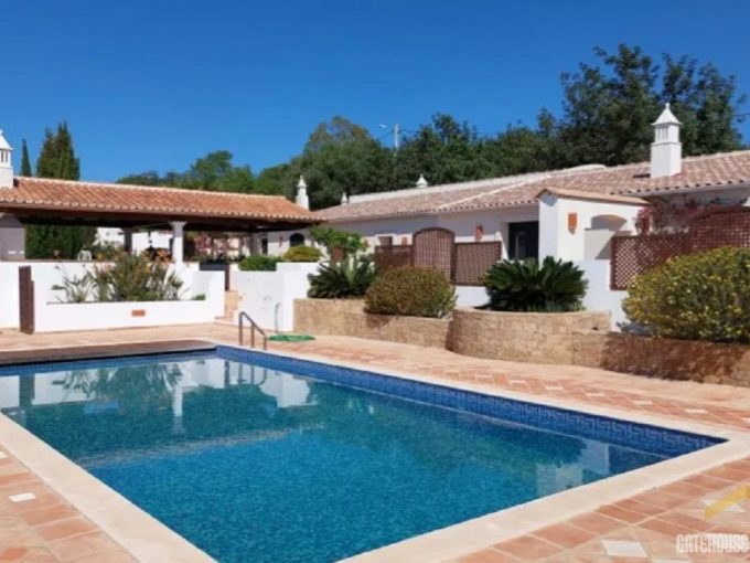 4 Bed Villa In Sao Bras de Alportel East Algarve 1