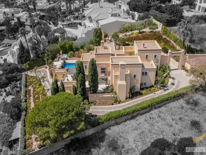 Luxury Ocean Villa For Sale In Praia da Luz Algarve 2