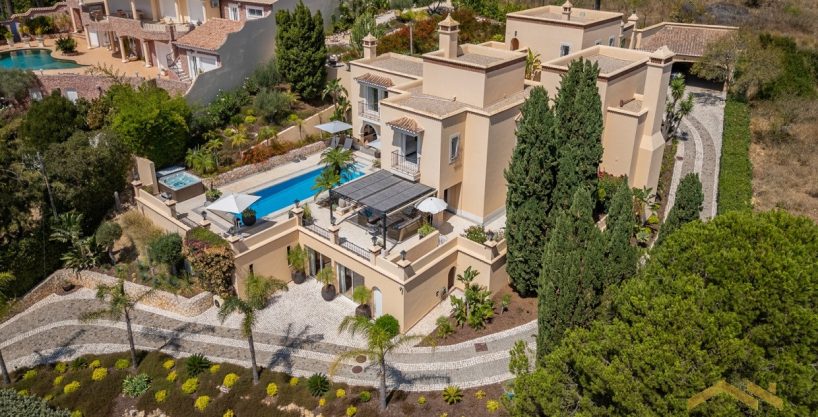 Luxury Ocean Villa For Sale In Praia da Luz Algarve