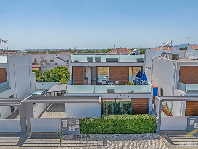 Modern 3 Bed Villa In Luz de Tavira Algarve 1