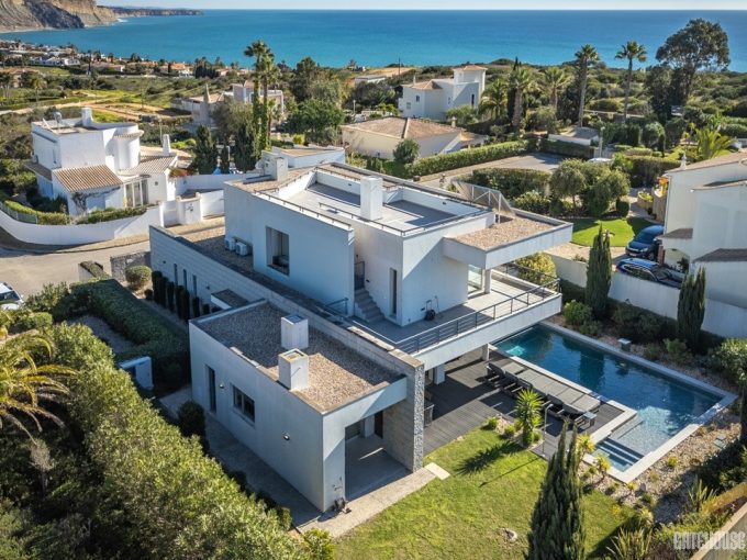 Modern Villa With Pool & Sea Views In Praia da Luz Algarve 1