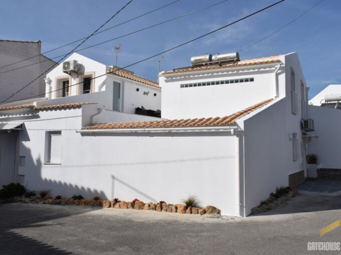Renovated 3 Bed Townhouse In Guia Albufeira Algarve 1