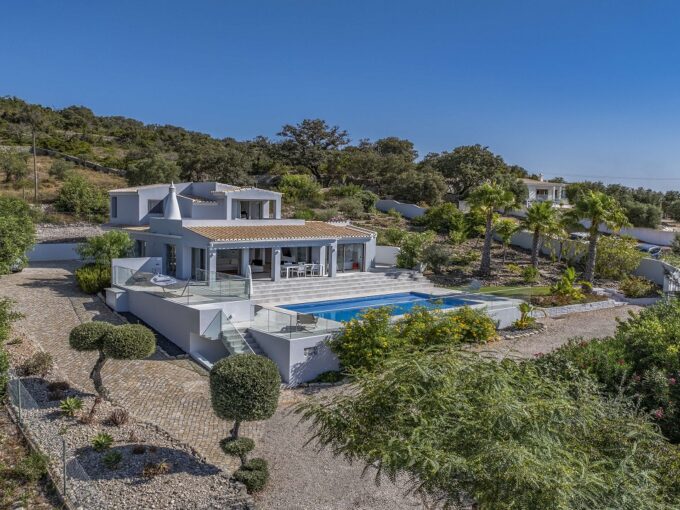 Renovated Villa With Stunning Views In Eastern Algarve