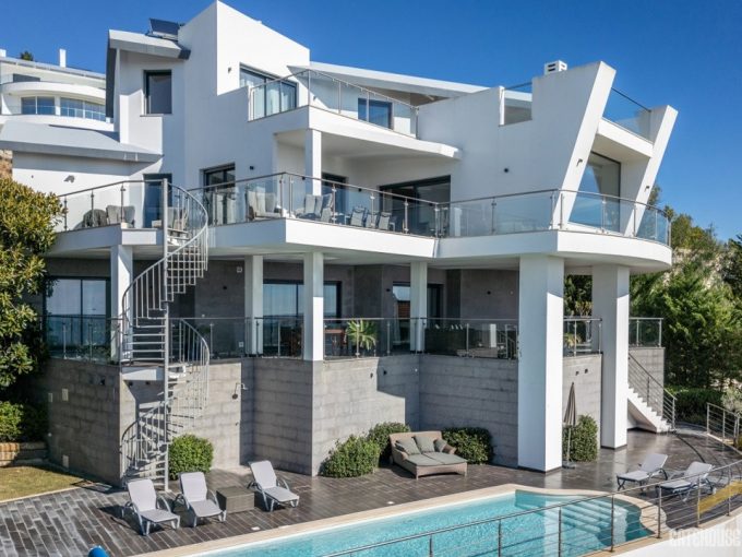 Sea View 5 Bed Modern Villa In Burgau West Algarve