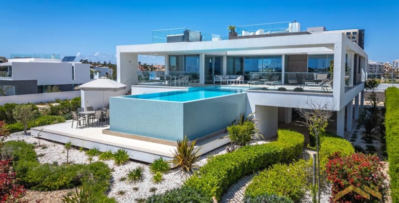 Sea View Contemporary Villa In Lagos West Algarve 1