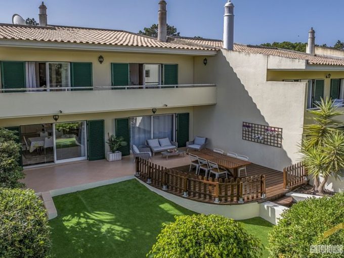 T4 Townhouse Overlooking The Golf Course In Vilamoura Algarve 1