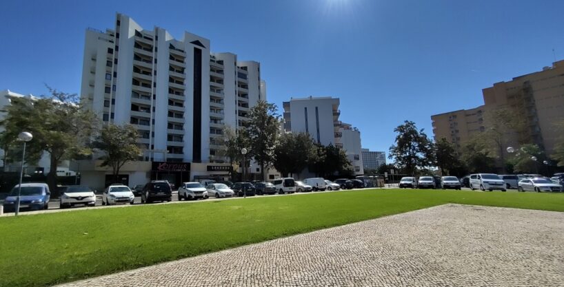 1 Bed Apartment With Pool Near Vilamoura Marina Algarve 1
