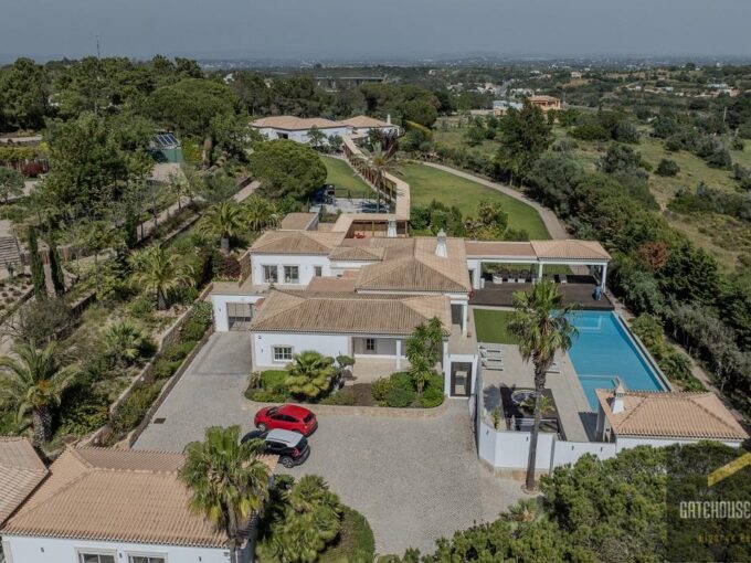 10 Bedroom Luxury Property Estate In Central Algarve 1