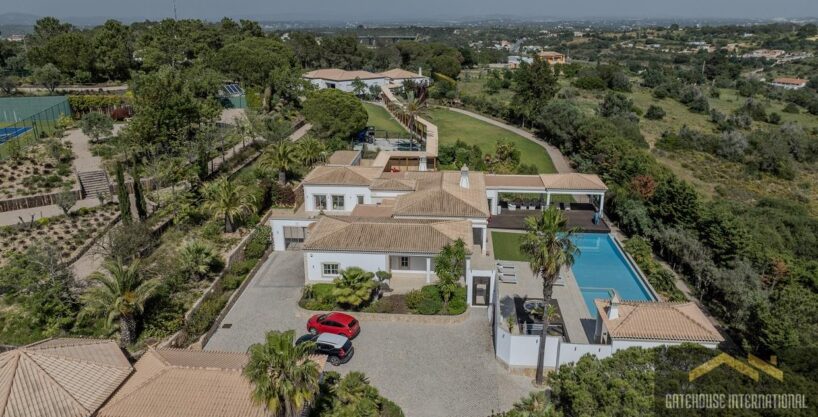 10 Bedroom Luxury Property Estate In Central Algarve 1