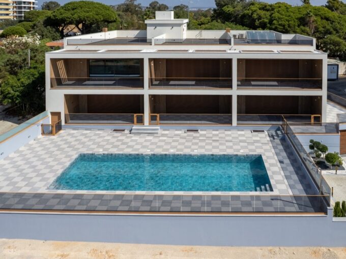 2 bed apartment for sale in Forte Novo, Quarteira, Algarve 1