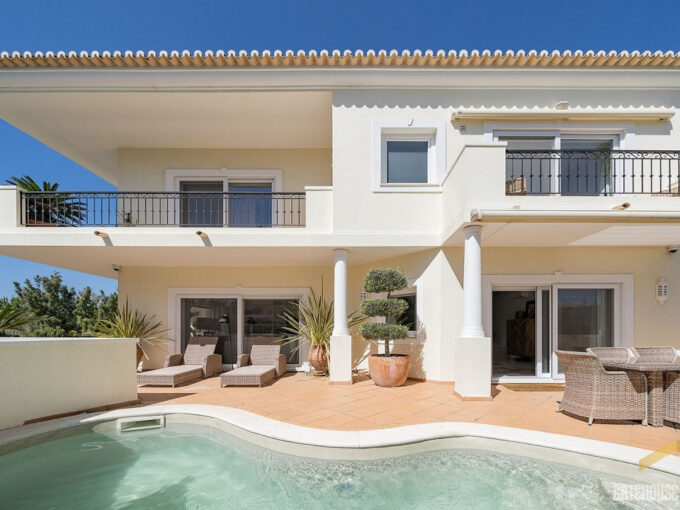 3 Bed Linked Villa With Pool In Vale do Lobo Golf Resort 1