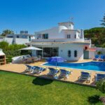 4 Bed Villa Overlooking Pinhal Golf Course Vilamoura 1