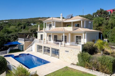 4 bed villa with great views in Sao Bras, Algarve 1