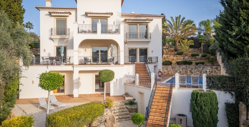 5 Bed Villa For Sale In Carvoeiro Algarve 2