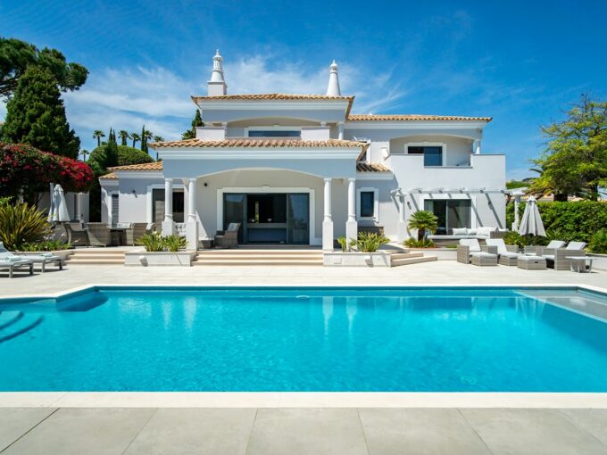 Algarve luxury sea view 5 bed villa for sale in Dunas Douradas 3