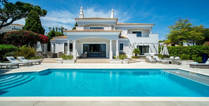 Algarve luxury sea view 5 bed villa for sale in Dunas Douradas 3