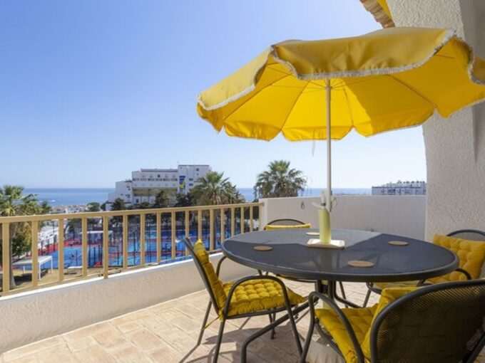 Algarve sea view 2 bed apartment in Luz 1