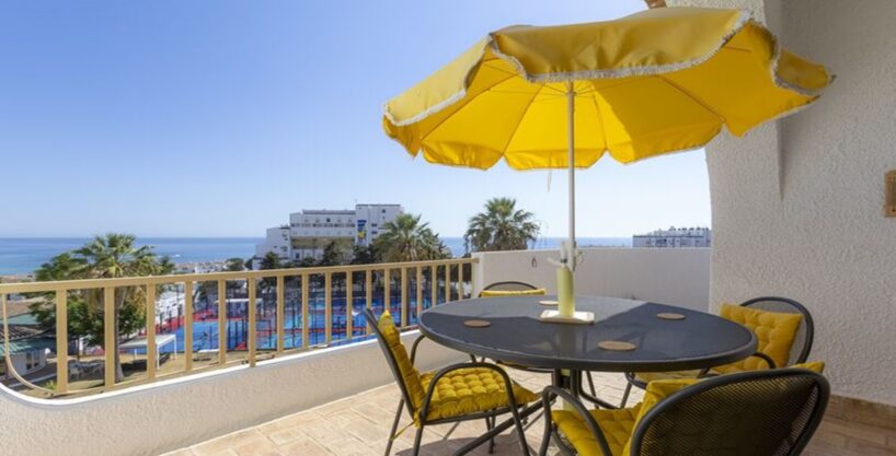 Algarve sea view 2 bed apartment in Luz 1