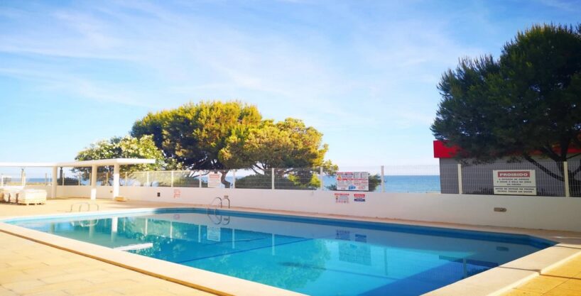 Beachfront 2 bed apartment for sale in Quarteira, Algarve 2