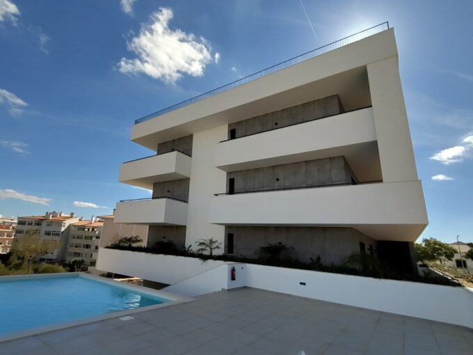 Brand new 3 bed apartment for sale in Portimao, Algarve 1