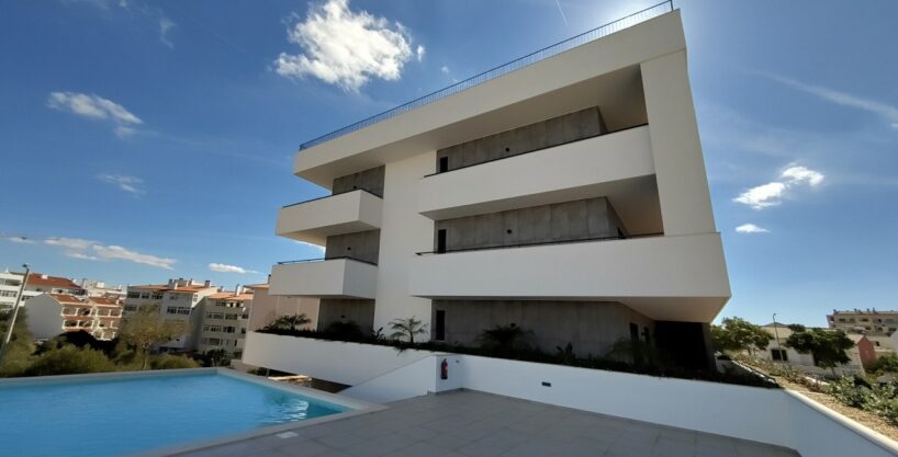 Brand new 3 bed apartment for sale in Portimao, Algarve 1