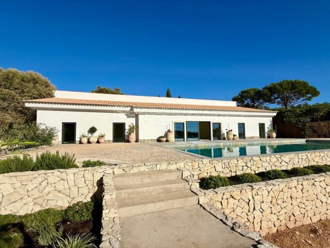 Sea View 5 Bed Renovated Farmhouse In Santa Barbara Algarve 1