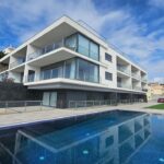 Top floor 2 bed apartment overlooking Albufeira Marina, Algarve 1