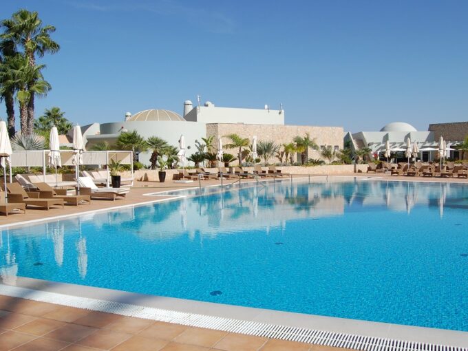 2 bed ground floor apartment in Boa Nova Resort, Carvoeiro 1