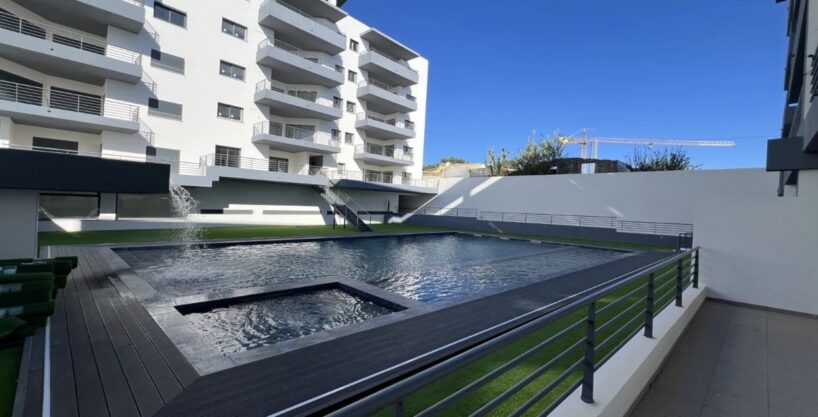 4 bed apartment for sale in Olhao, East Algarve 1