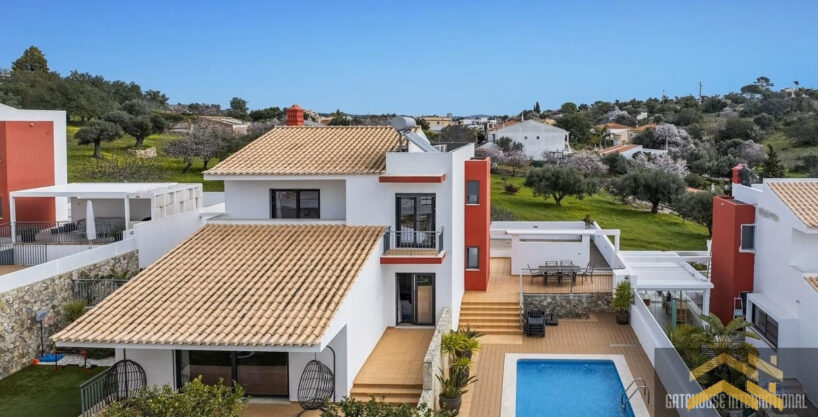 4 bed sea view modern villa for sale in Loule, Algarve 1
