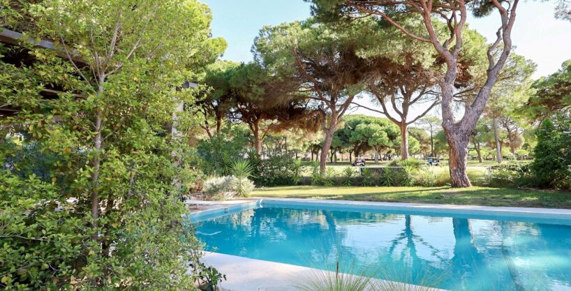 4 bed villa for sale on Vilamoura Pinhal Golf Course, Algarve 2