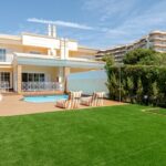 4 bed villa with pool for sale in Vilamoura, Algarve 1