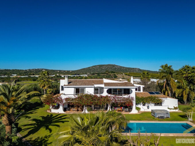 East Algarve property estate with 7 hectares in Moncarapacho 1