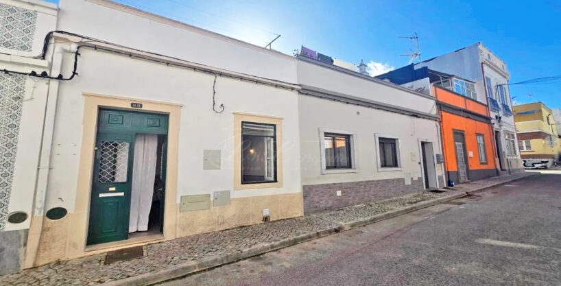 East Algarve property for sale in Fuseta 1