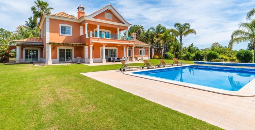 Luxury Algarve villa with equestrian facilities 1