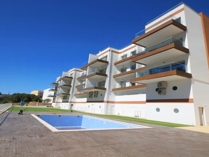 Sea view 3 bed penthouse apartment in Albufeira, Algarve 1