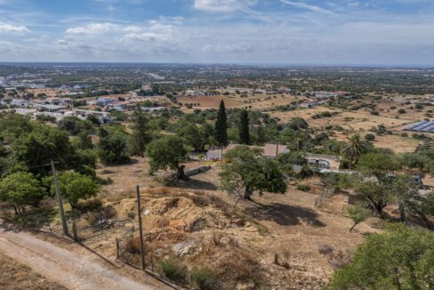 South facing building plot for sale in Boliqueime, Algarve 1