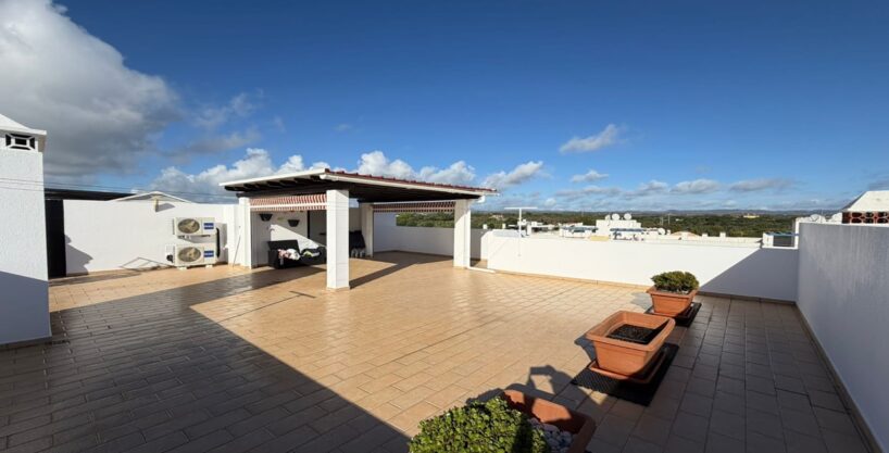 Top floor 2 Bed apartment for sale in Tavira, Algarve 7