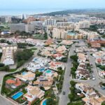 2 bed townhouse near the beach in Quarteira, Algarve 1