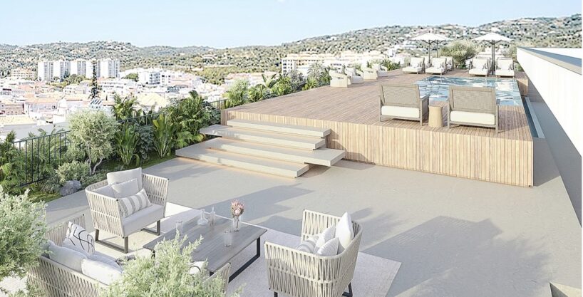 3 bed apartment with pool & garage in Loule, Algarve 1