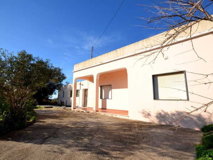 4 bed detached split villa for sale in Loule, Algarve 2