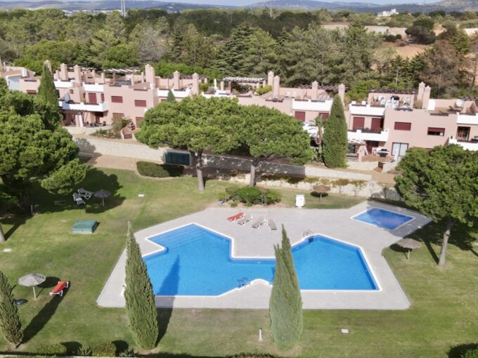 4 bed townhouse for sale in Vila Sol Golf Resort, Algarve 1