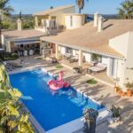5 bed countryside villa for Sale in Bensafrim, Lagos Algarve 1