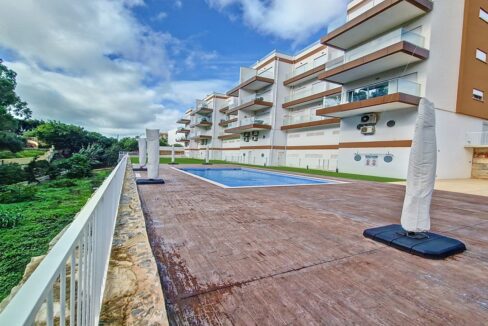 Algarve sea view penthouse with 3 bedrooms in Albufeira 1