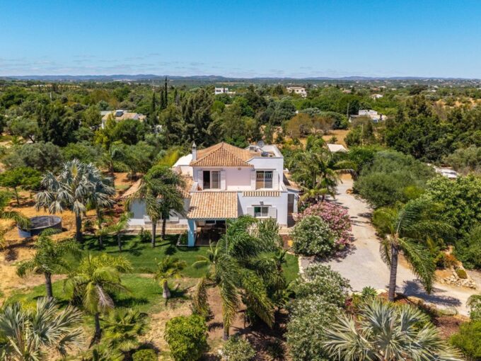 Equestrian property estate with 2 independent villas in Tavira, Algarve 1