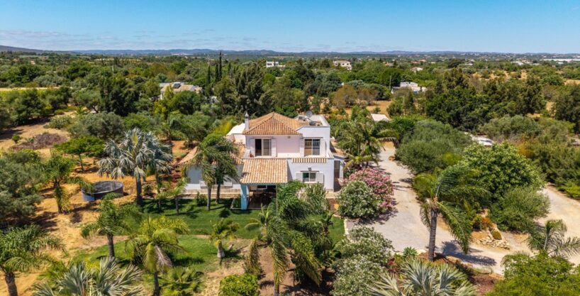 Equestrian property estate with 2 independent villas in Tavira, Algarve 1